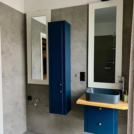 Dom Na Wynajem śrem 52 *