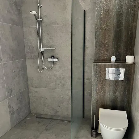 Dom Na Wynajem Srem 52 * Nochowo